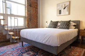 Historic 1 Br Apt With Exposed Brick Loft Downtown
